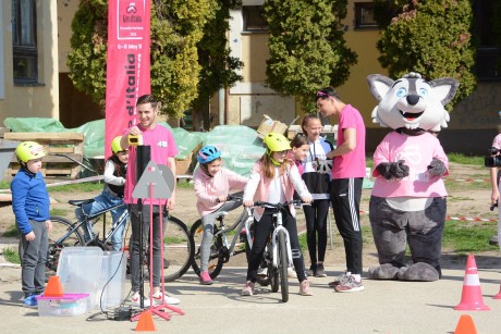 Székesfehérvári iskolákba érkezett a Giro d’Italia Roadshowja